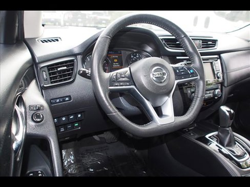 Used 2019 Nissan Rogue SL image 19