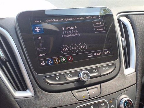 Used 2022 Chevrolet Malibu LT image 12