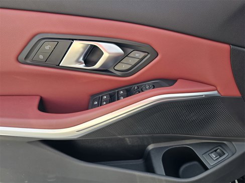 Certified 2025 BMW 330i xDrive Sedan image 15