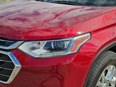 Used 2020 Chevrolet Traverse LT w/ Driver Confidence II Package image 10