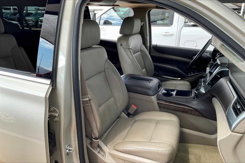 Used 2015 Chevrolet Suburban LT image 9