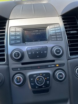 Used 2018 Ford Taurus SEL image 21