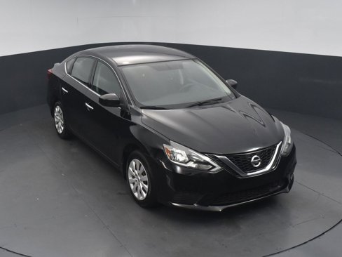 Used 2018 Nissan Sentra S image 16