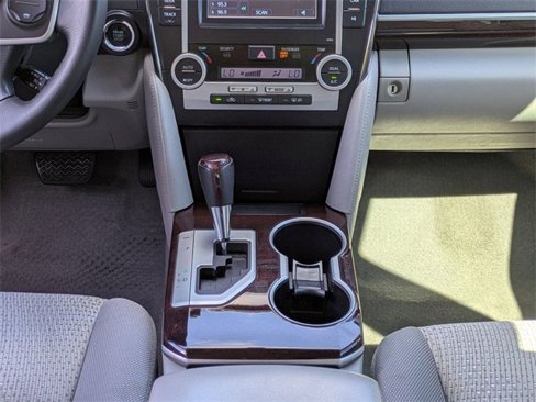 Used 2012 Toyota Camry XLE image 17