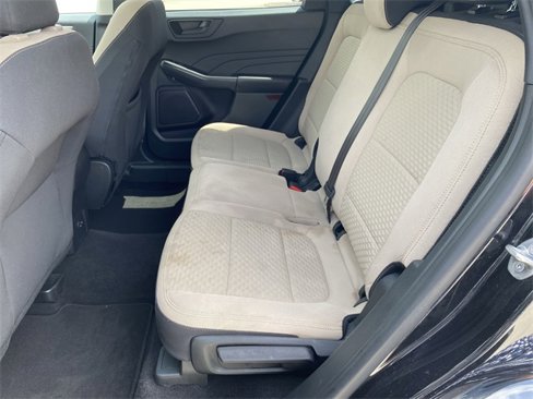 Used 2022 Ford Escape SE w/ SE Sport Appearance Package image 33
