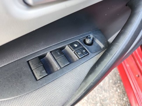 Used 2021 Toyota Corolla LE image 14