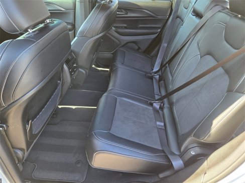 Certified 2024 Jeep Grand Cherokee Altitude image 13
