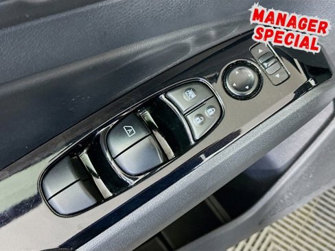 Used 2023 Nissan Altima 2.5 SV image 19