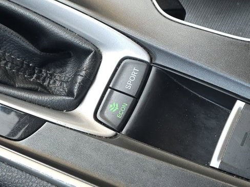 Used 2020 Honda Accord Sport image 32