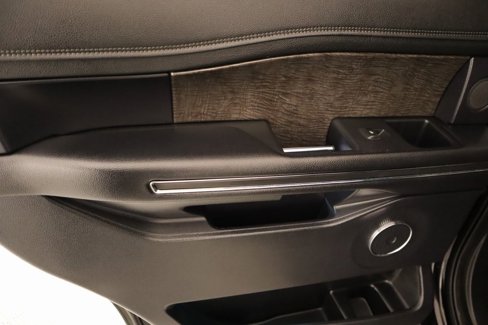 Used 2019 Ford Expedition Limited w/ Equipment Group 301A image 19