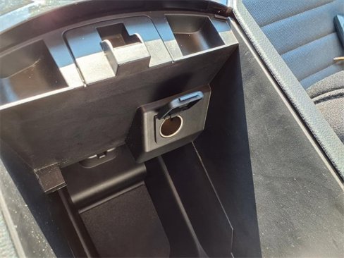 Used 2020 Ford Edge SE image 7