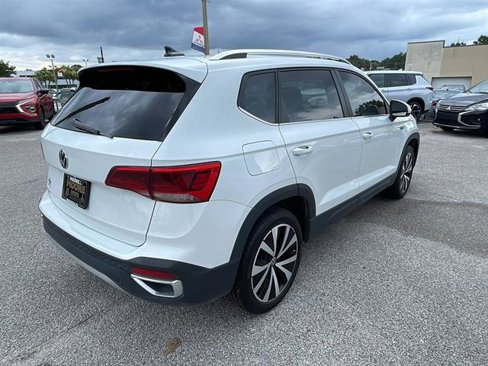 Used 2022 Volkswagen Taos SE image 6