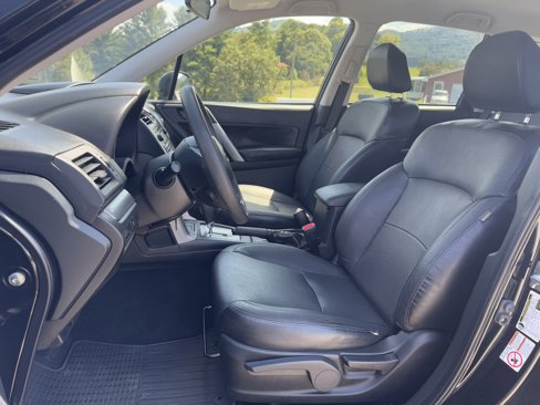 Used 2015 Subaru Forester 2.5i image 9