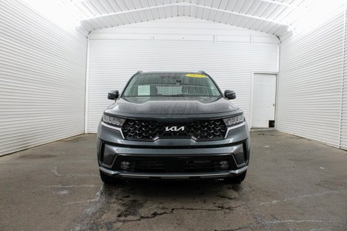Used 2023 Kia Sorento EX w/ Panoramic Sunroof Package image 3