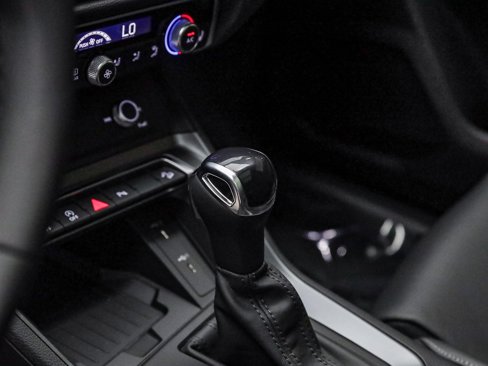 New 2025 Audi Q3 2.0T Premium image 25