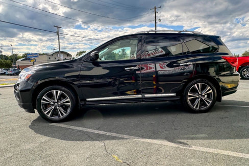 Used 2017 Nissan Pathfinder Platinum image 7