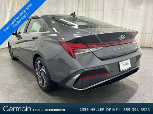 Used 2024 Hyundai Elantra Limited image 5