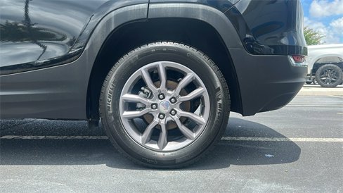 Used 2024 GMC Terrain SLT image 10