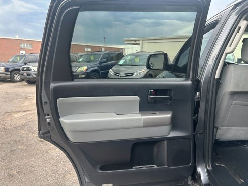 Used 2015 Toyota Sequoia SR5 image 29