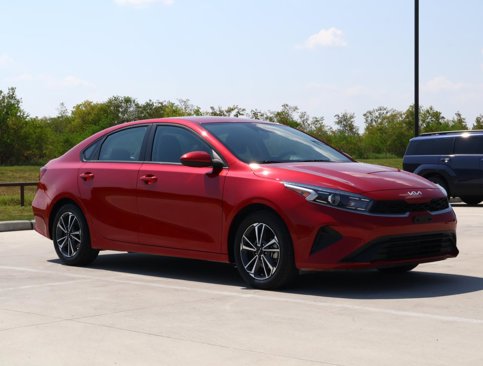 Used 2024 Kia Forte LXS image 6