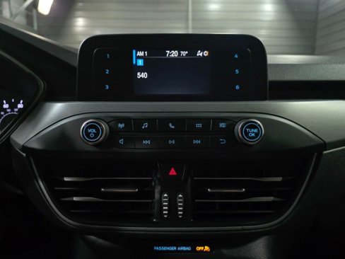 Used 2020 Ford Escape S image 22
