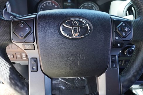 Used 2022 Toyota Tacoma TRD Sport image 17