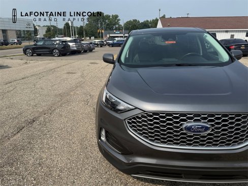 Used 2023 Ford Edge SEL w/ Convenience Package image 52