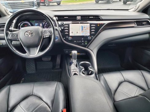 Used 2019 Toyota Camry XLE image 27