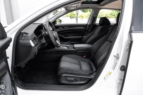 Used 2019 Honda Accord EX image 19