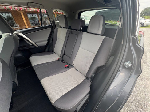 Used 2015 Toyota RAV4 XLE image 20