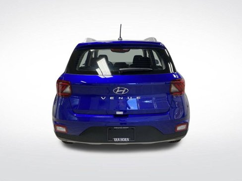 New 2025 Hyundai Venue SEL image 12