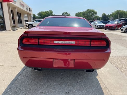 Used 2010 Dodge Challenger R/T image 6