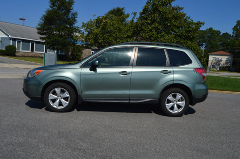 Used 2015 Subaru Forester 2.5i Premium w/ All-Weather Package image 5