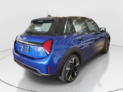 New 2026 MINI Cooper 4-Door Hardtop image 3