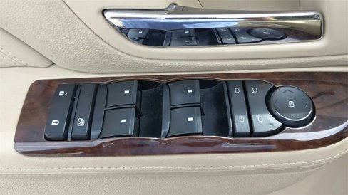Used 2013 Cadillac Escalade ESV Luxury image 16