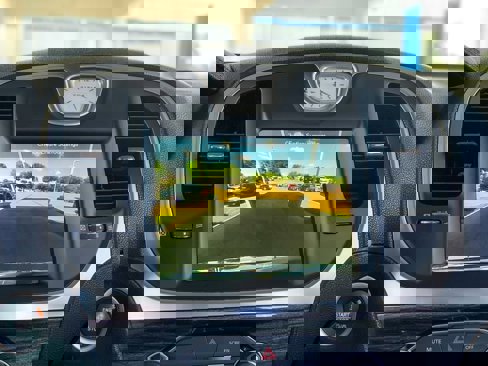 Used 2018 Chrysler 300 Touring L image 6