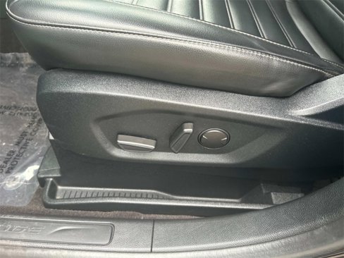 Used 2020 Ford Edge SEL w/ Cold Weather Package image 21