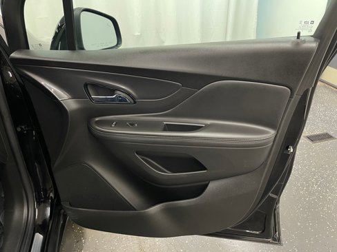 Used 2022 Buick Encore Preferred w/ Safety Package image 7