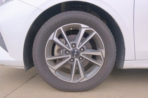 Used 2023 Kia Forte LXS image 31