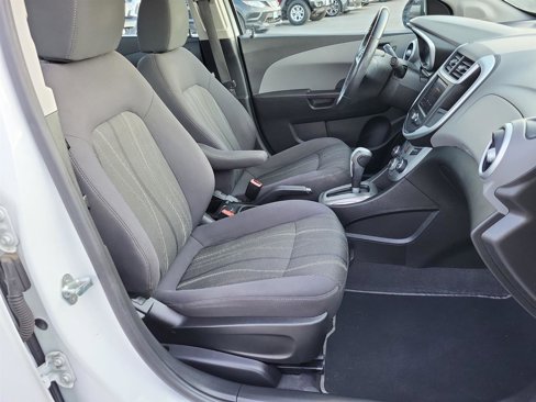 Used 2020 Chevrolet Sonic LT w/ Convenience Package image 25