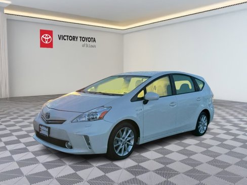 Used 2012 Toyota Prius V Five image 11