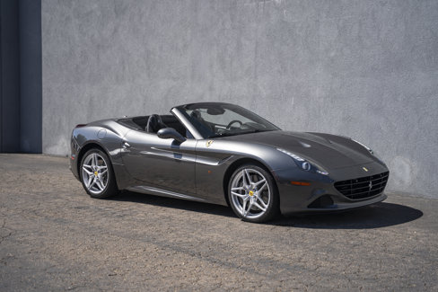 Used 2016 Ferrari California T image 7