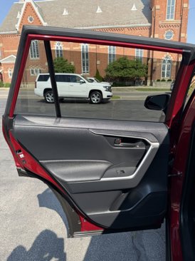 Used 2019 Toyota RAV4 LE image 24
