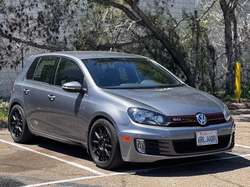 Used 2011 Volkswagen Golf 4-Door image 7