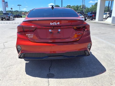 Used 2023 Kia Forte GT-Line image 3
