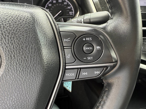 Used 2024 Toyota Camry SE image 15