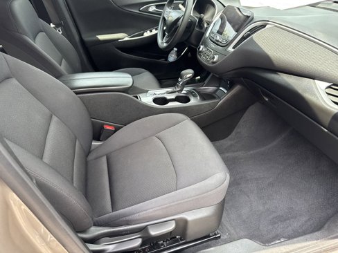 Used 2023 Chevrolet Malibu LT image 37