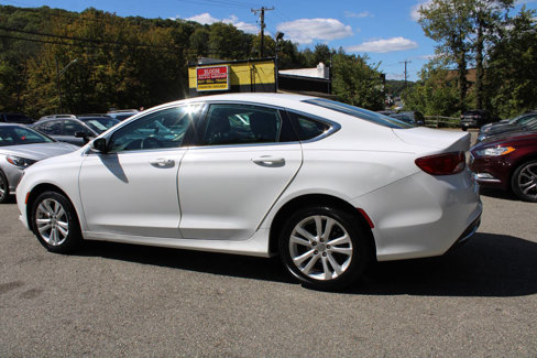 Used 2015 Chrysler 200 Limited image 11