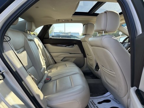 Used 2013 Cadillac XTS Premium image 12