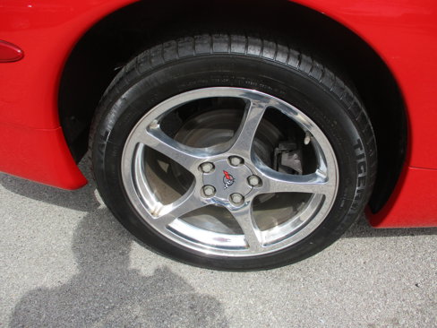 Used 2000 Chevrolet Corvette Convertible w/ Memory Pkg image 23
